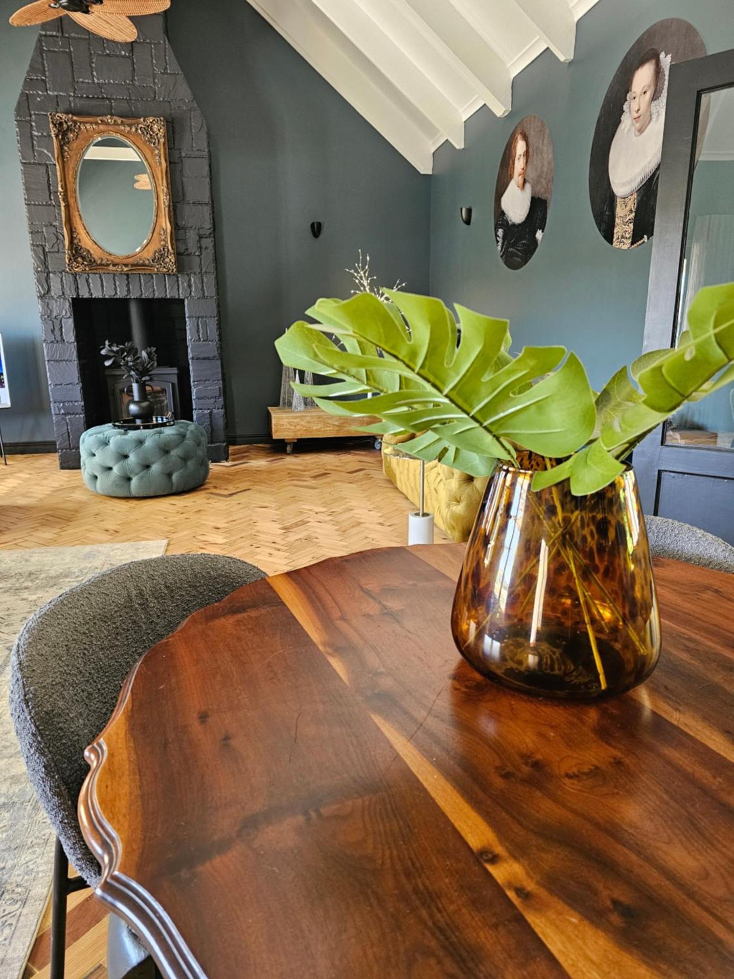 Die Heerenhuys Guest Suites Stellenbosch Ngoại thất bức ảnh