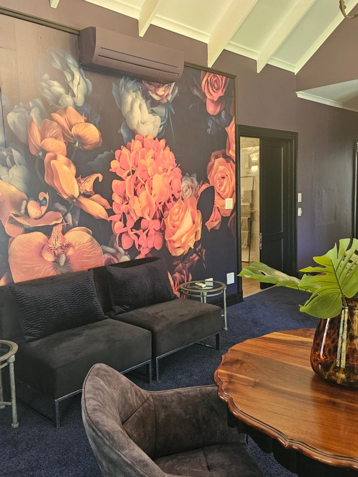 Die Heerenhuys Guest Suites Stellenbosch Ngoại thất bức ảnh
