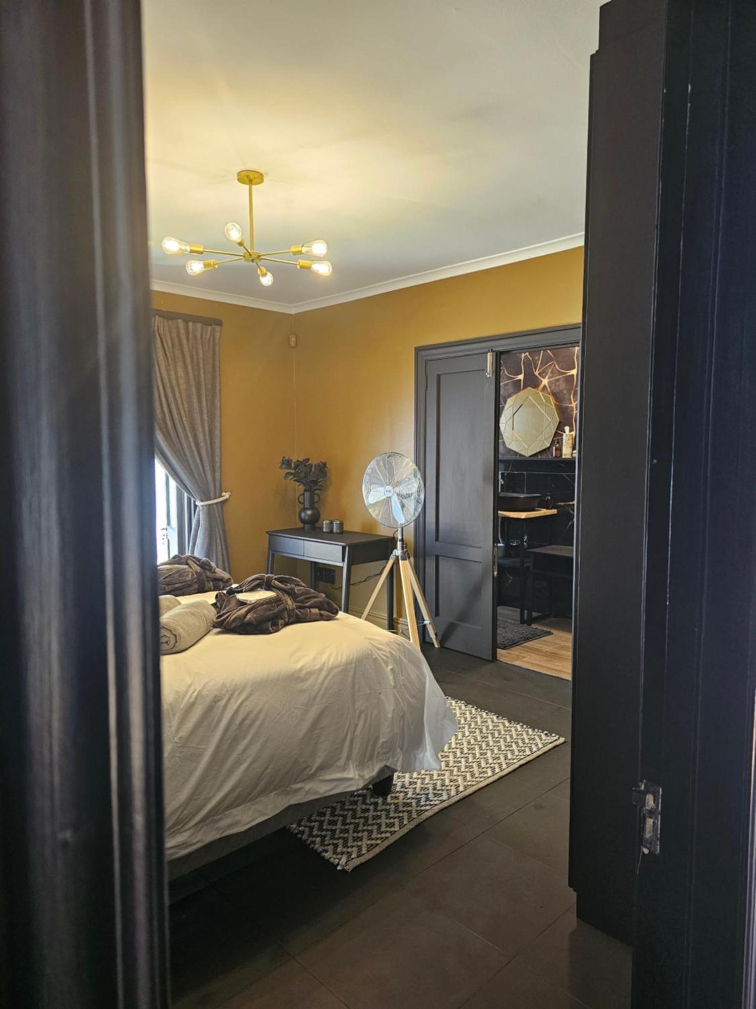 Die Heerenhuys Guest Suites Stellenbosch Ngoại thất bức ảnh