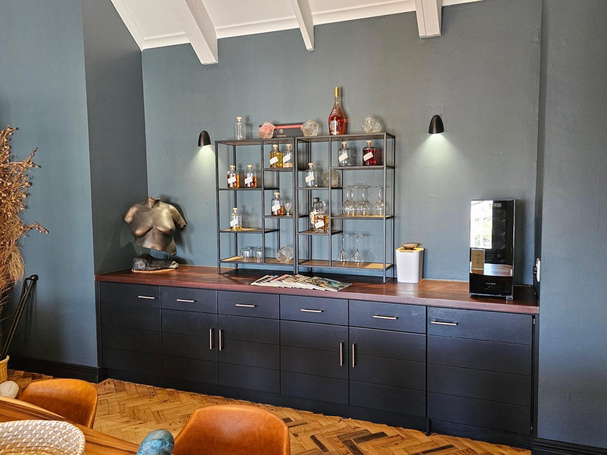 Die Heerenhuys Guest Suites Stellenbosch Ngoại thất bức ảnh